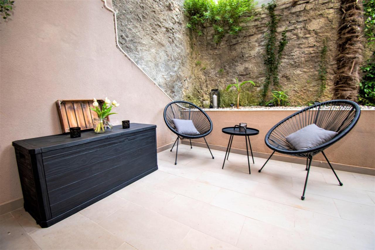 Nina Colosseum Apartment Pula Bagian luar foto